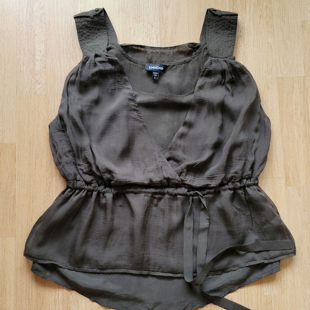 Bebe Y2K 100% Silk Sleeveless Peplum Top Dark‎ Olive Surplice Wrap Small